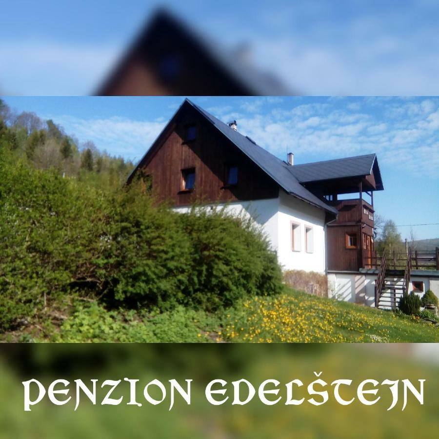 Penzion Edelstejn Petrovice  Buitenkant foto
