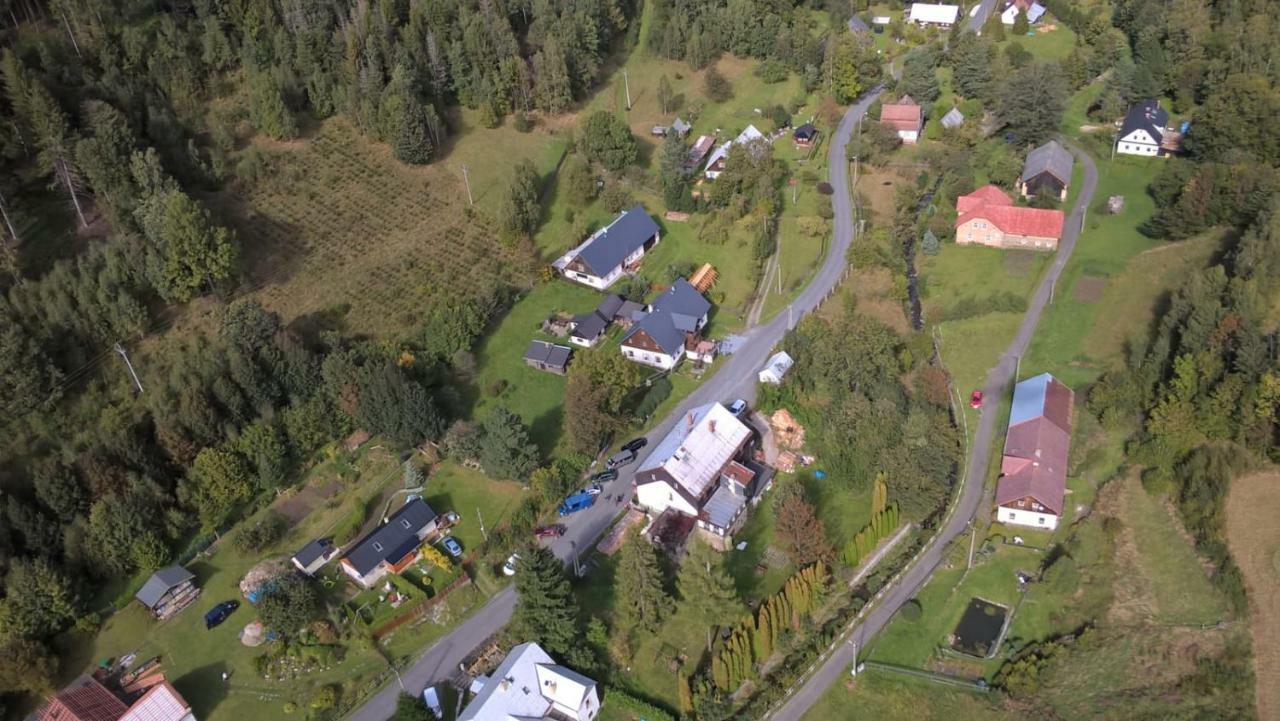 Penzion Edelstejn Petrovice  Buitenkant foto